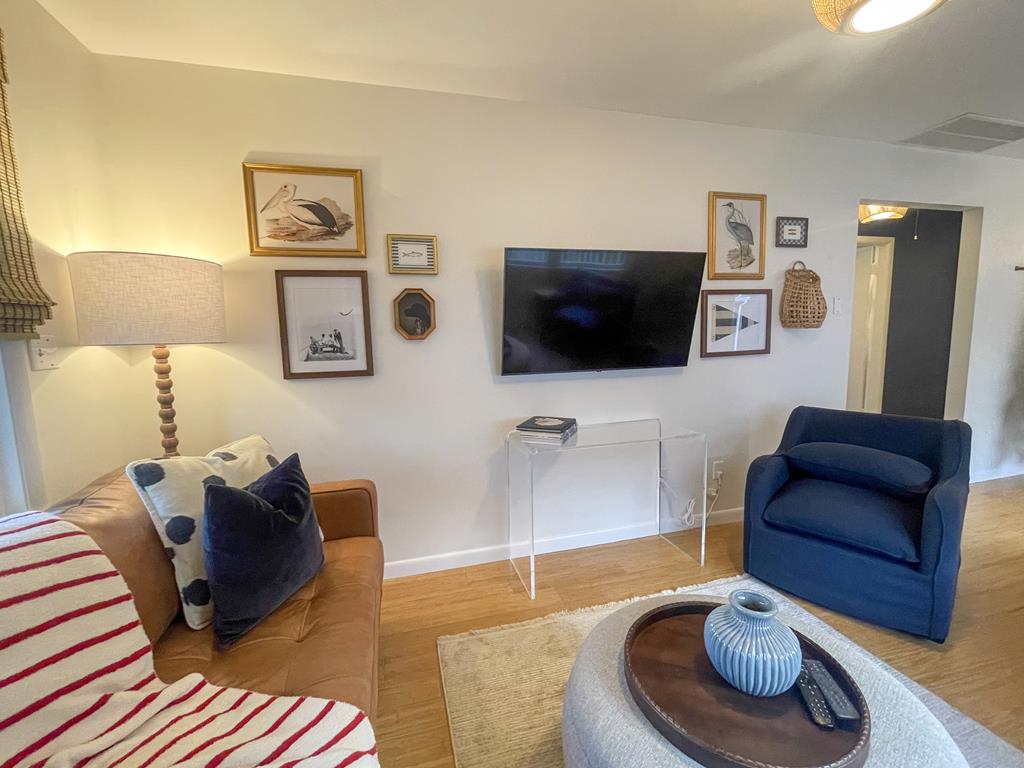 The Salt Box - 416 Baywyn Road | Photo 8