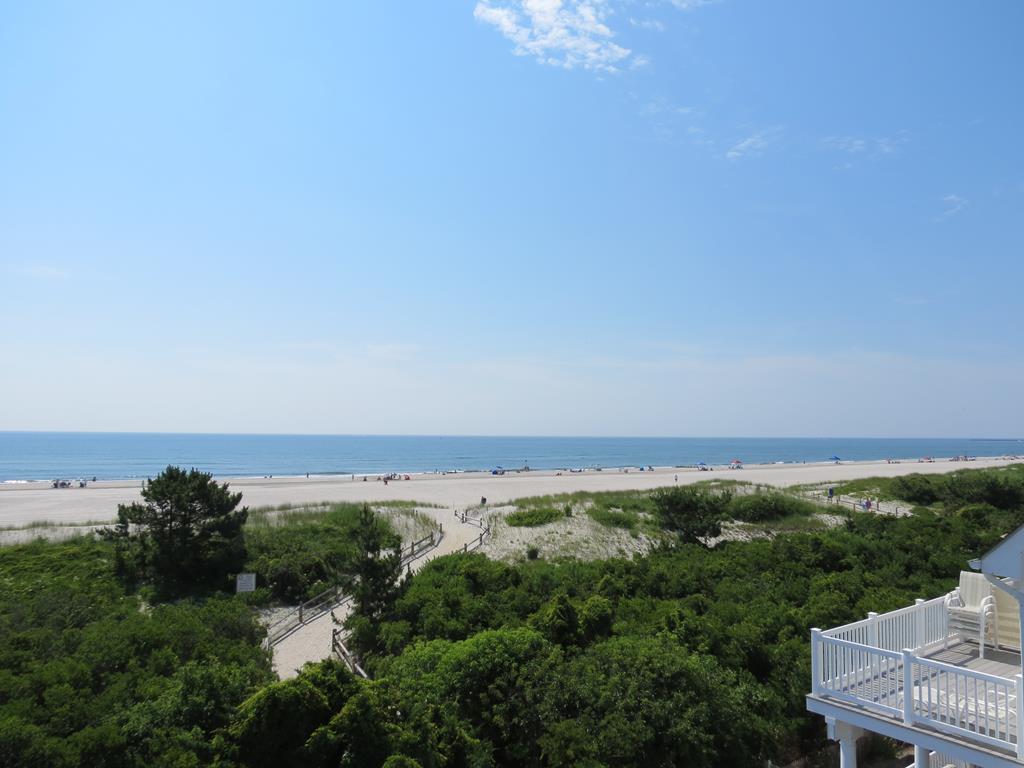 6821 Pleasure Avenue North | Photo 3