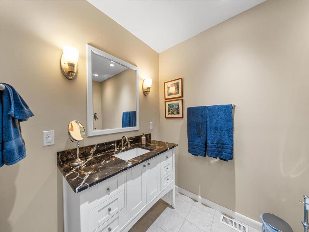 7729 Sunset Drive 10