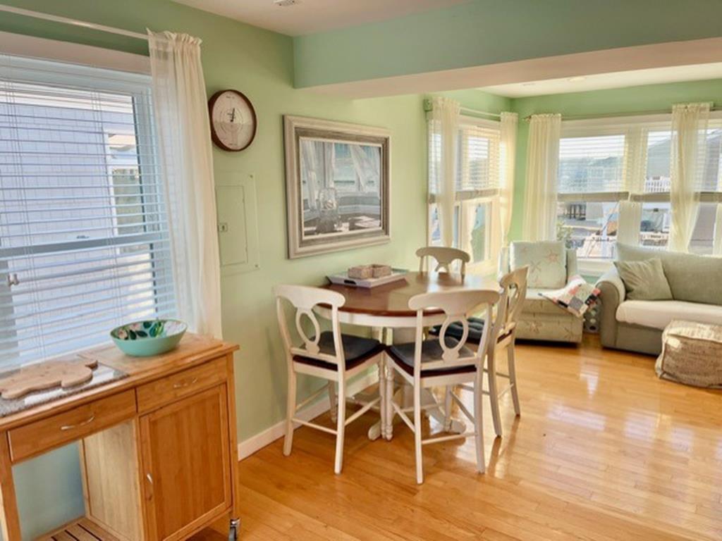 7 W. Carolina Avenue, Holgate (Bay Side)