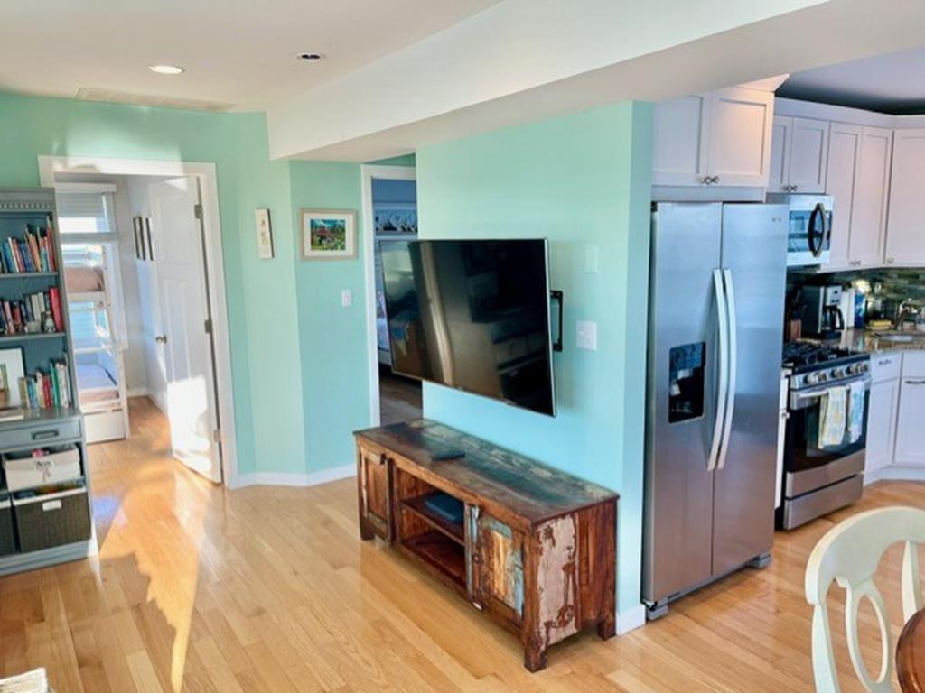 7 W. Carolina Avenue, Holgate (Bay Side)