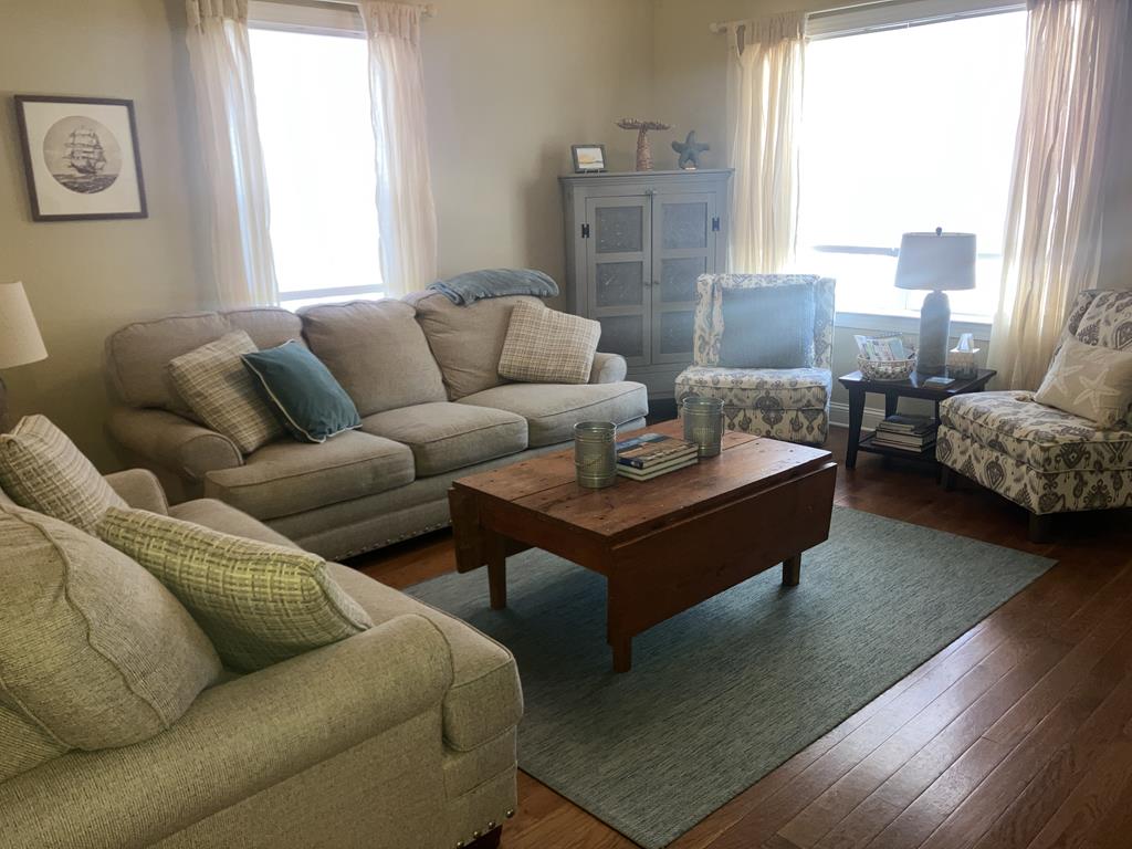 Bayside Beauty | Photo 8