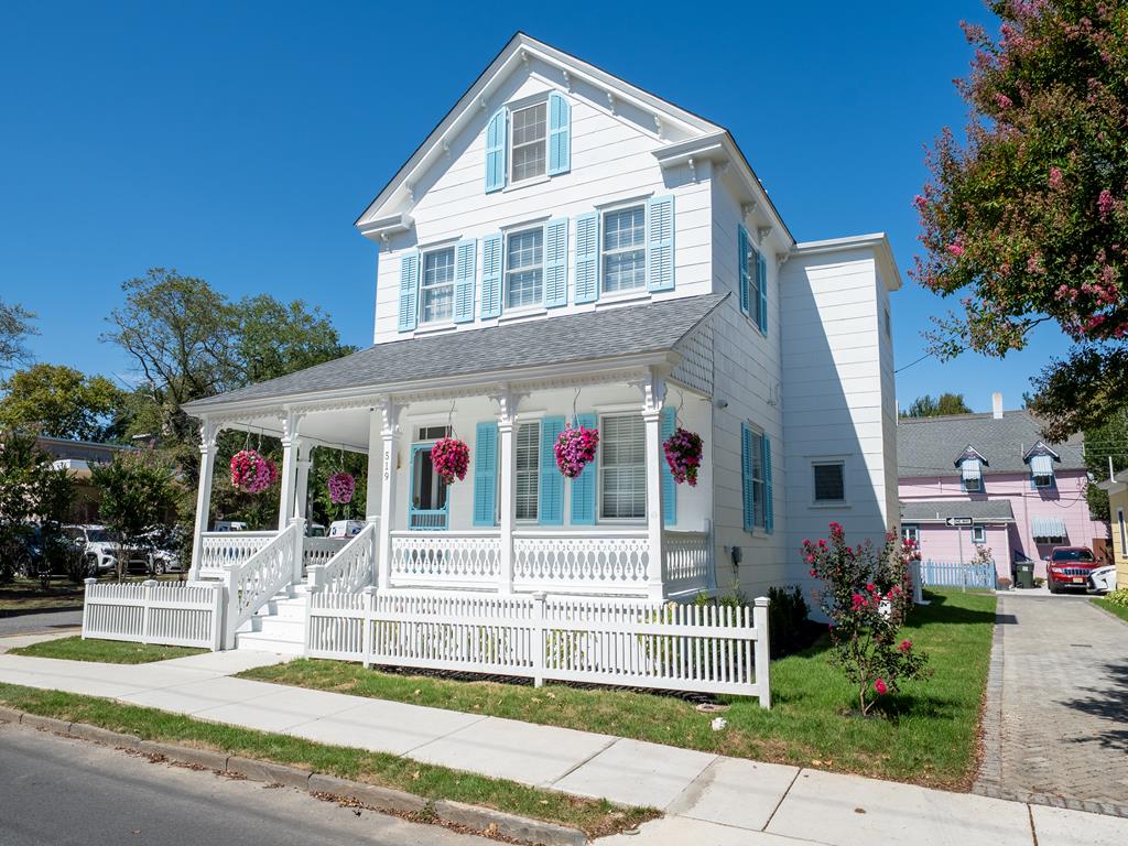 The Franklin Residence - 7 Bedrooms Close to Town | Photo 4