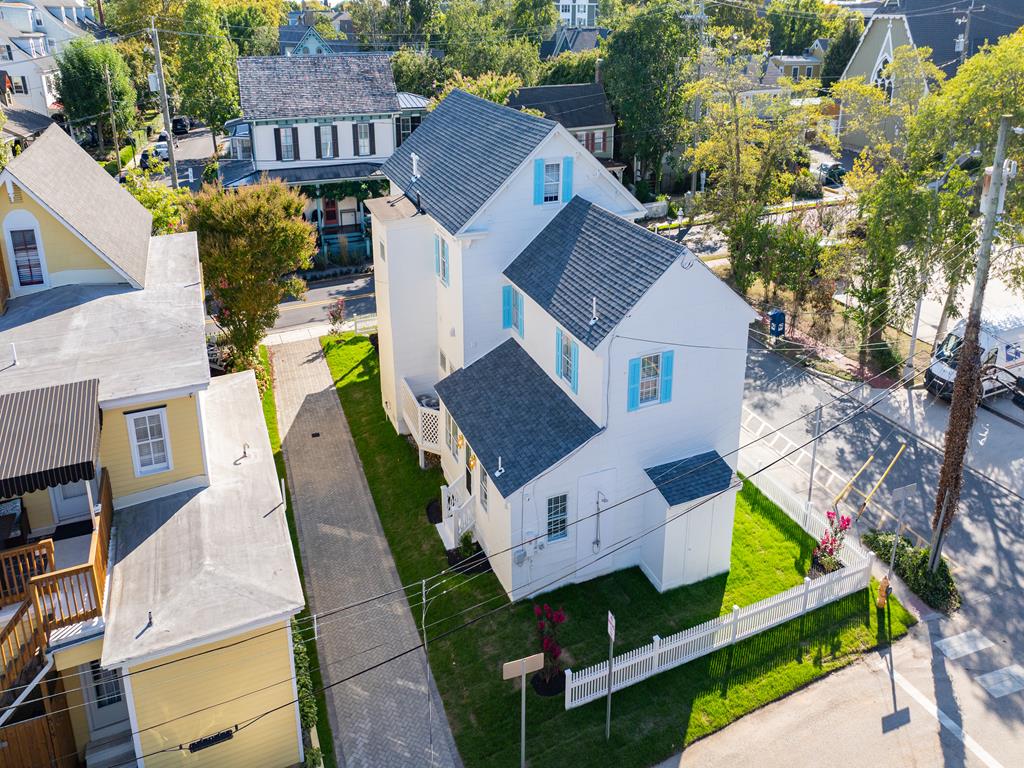 The Franklin Residence - 7 Bedrooms Close to Town | Photo 35