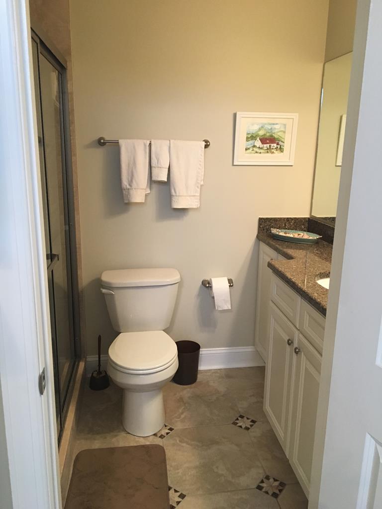 220-38th St - Picture 
