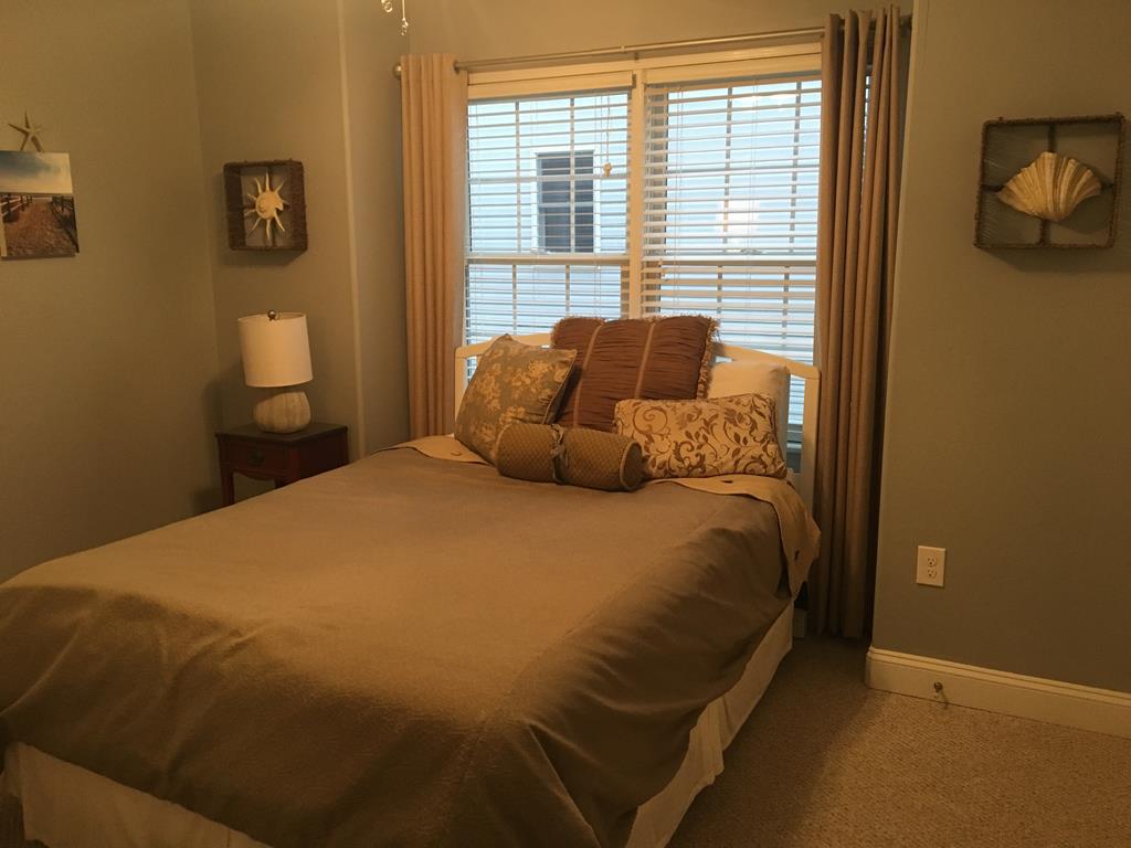 220-38th St - Picture 