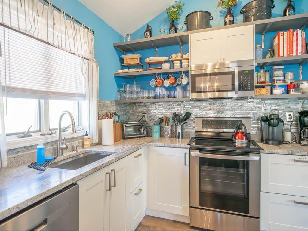 143 West Bates Avenue | Photo 5