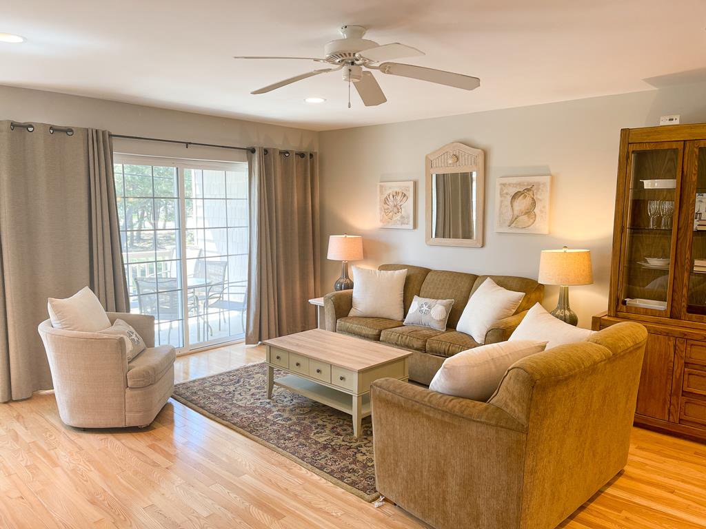 1005 Pittsburgh Avenue - Victorian Cove 113 | Photo 12