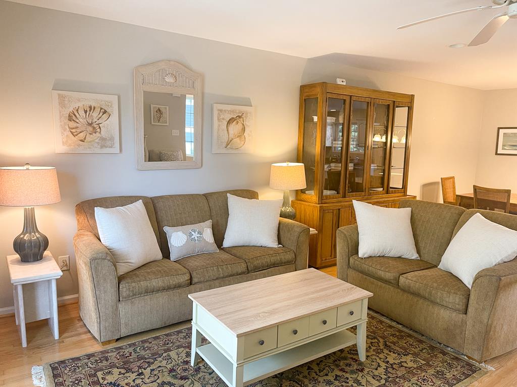 1005 Pittsburgh Avenue - Victorian Cove 113 | Photo 11