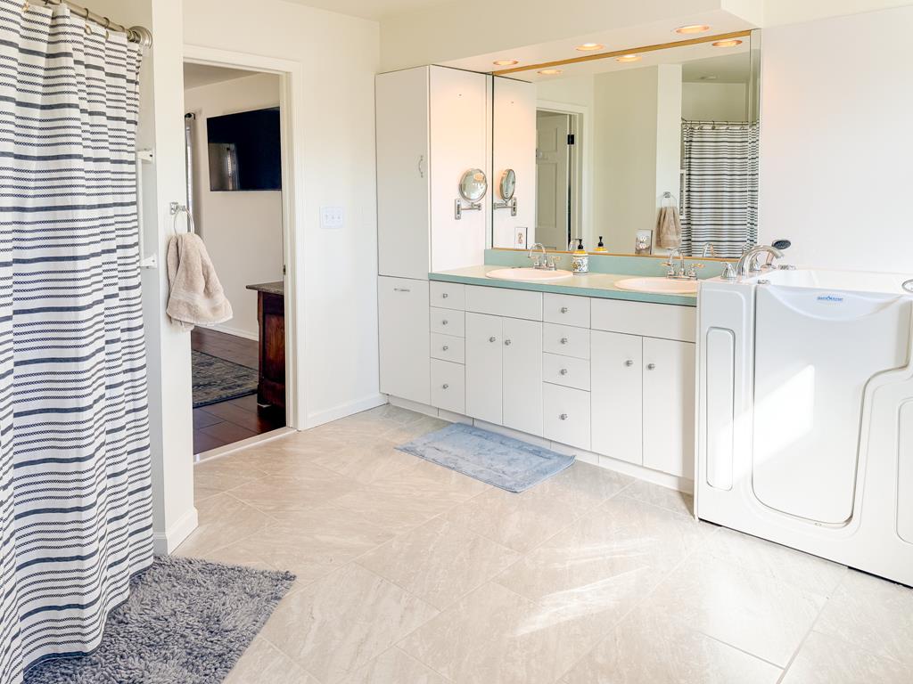 Lobster Landing | Photo 25