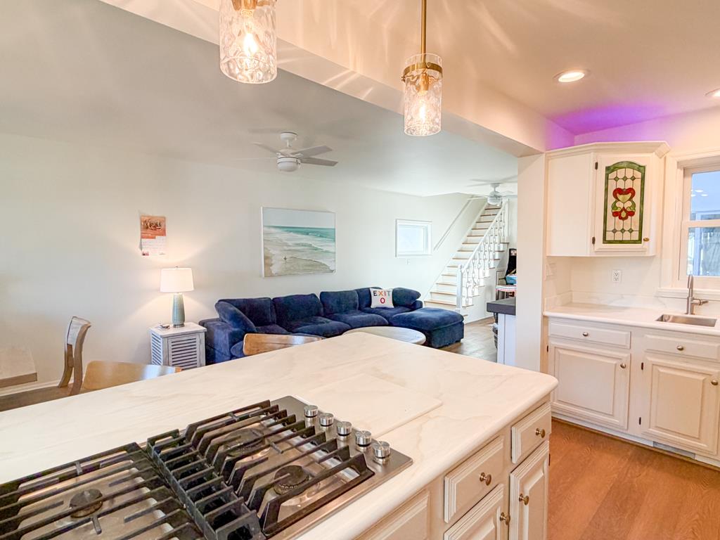 Lobster Landing | Photo 6