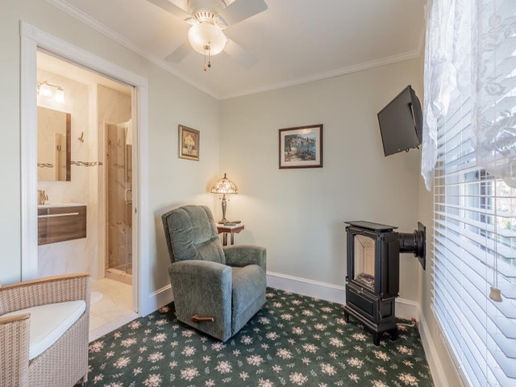 The Albert Stevens House | Photo 21