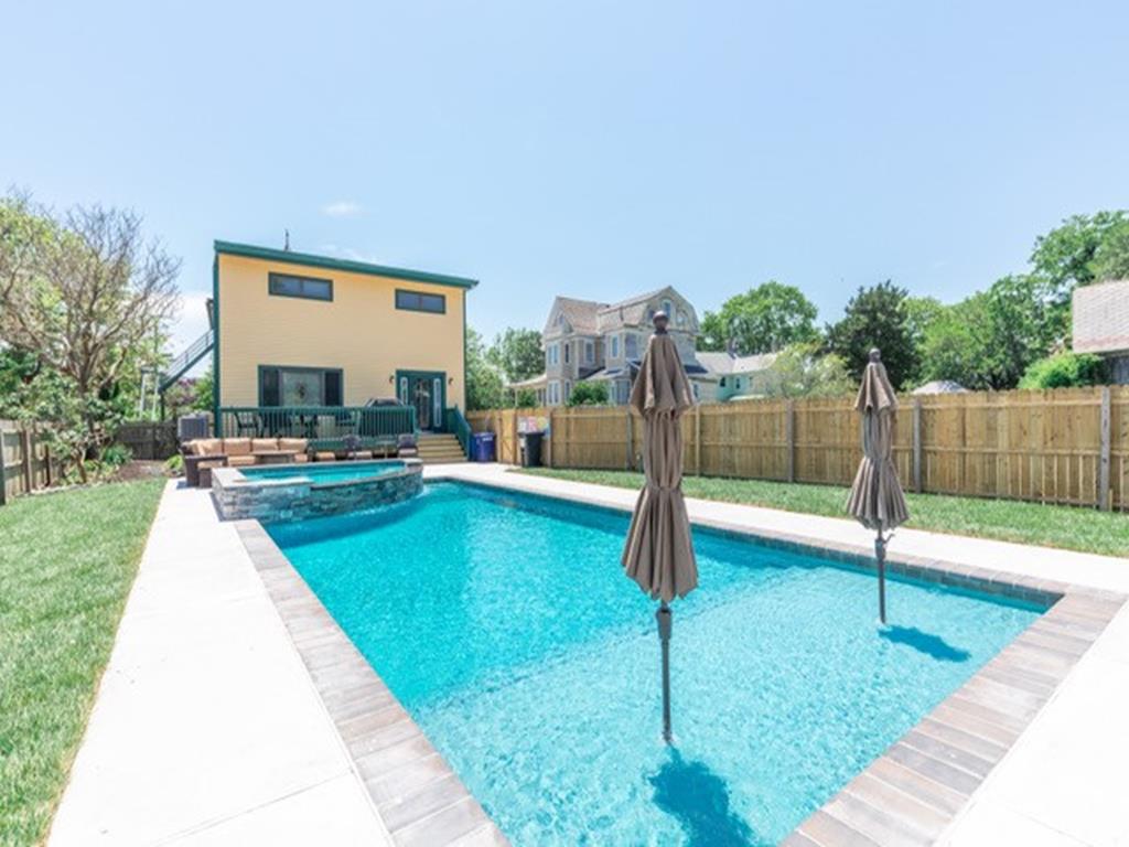 The Albert Stevens House | Photo 4