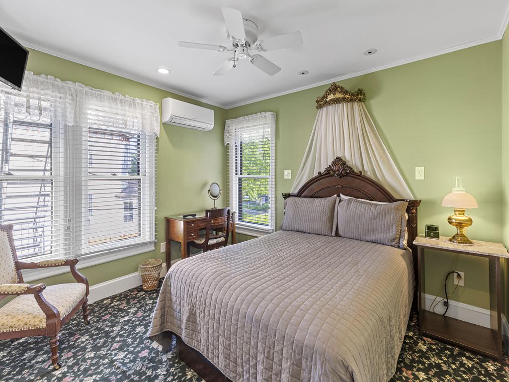 The Albert Stevens House | Photo 19