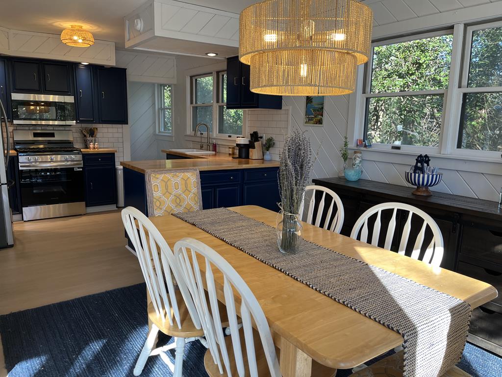 Sunshine Daydream Cottage | Photo 16