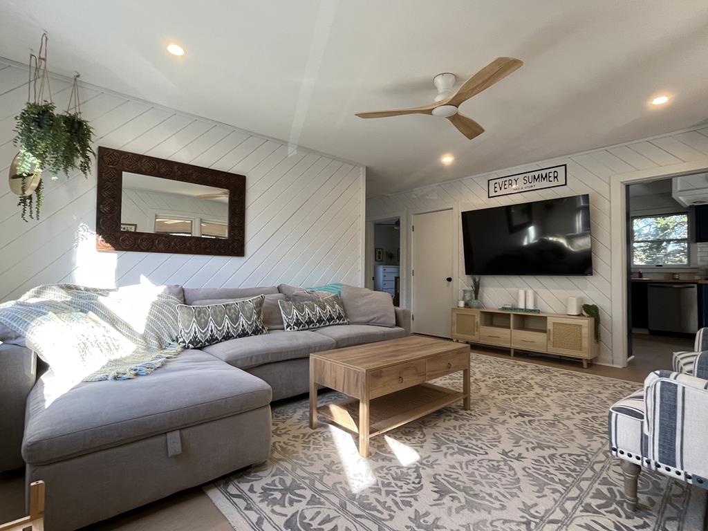 Sunshine Daydream Cottage | Photo 4