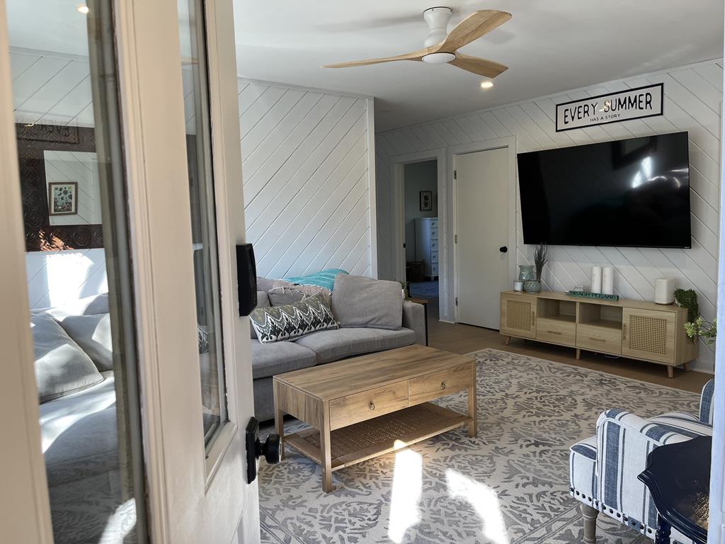 Sunshine Daydream Cottage | Photo 25