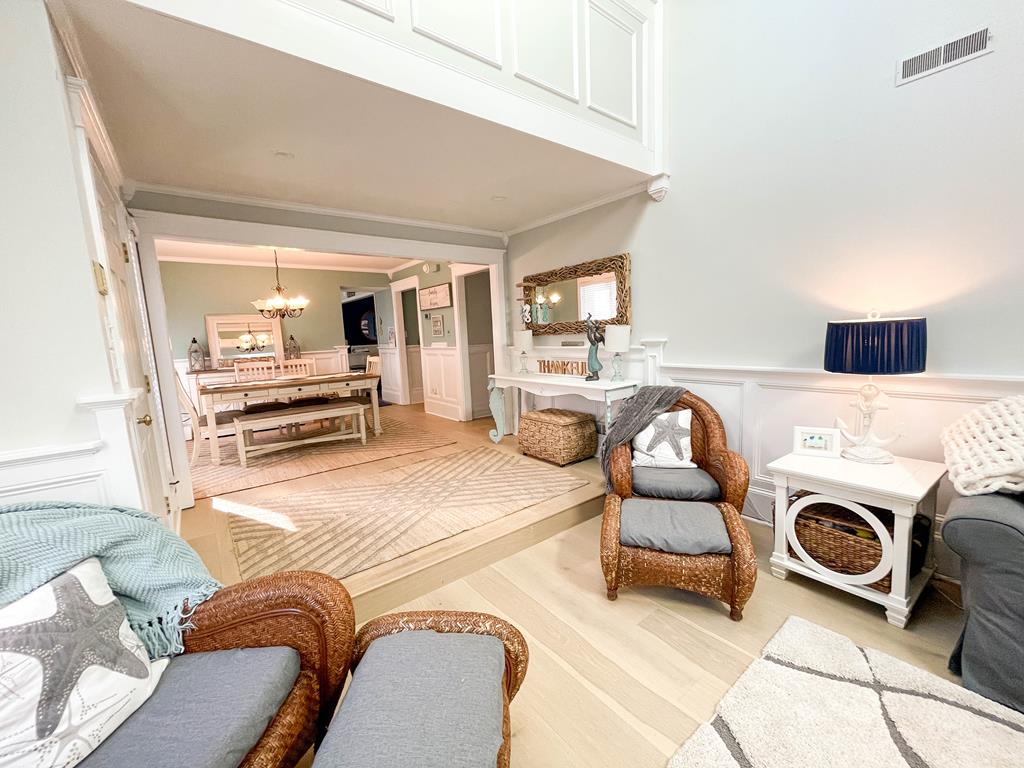 1105 St. James Place | Photo 10