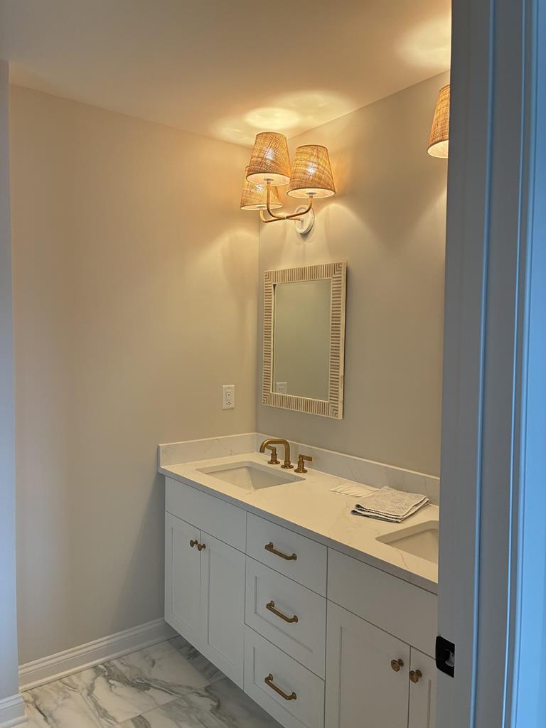 25 83rd Street - Picture 