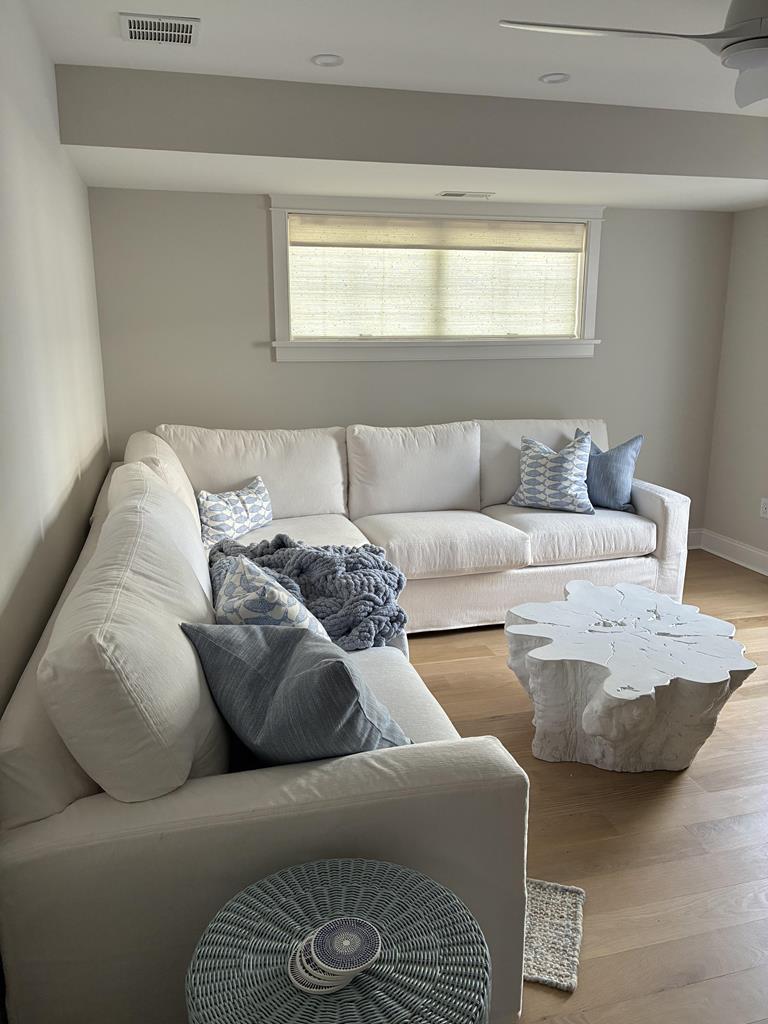 25 83rd Street - Picture 