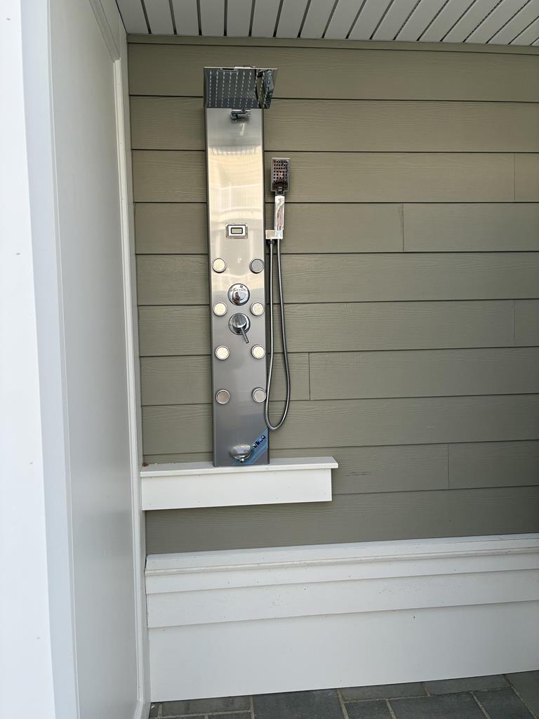 25 83rd Street - Picture 