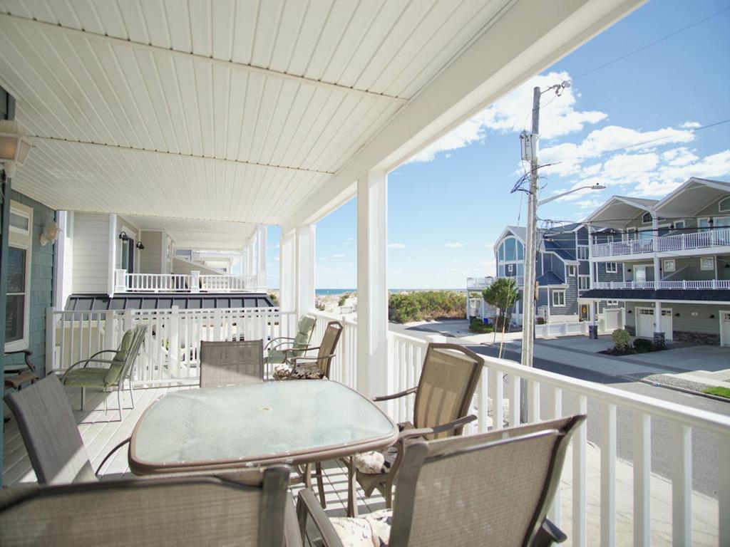 17 80th Street, Sea Isle City (Beach Block)