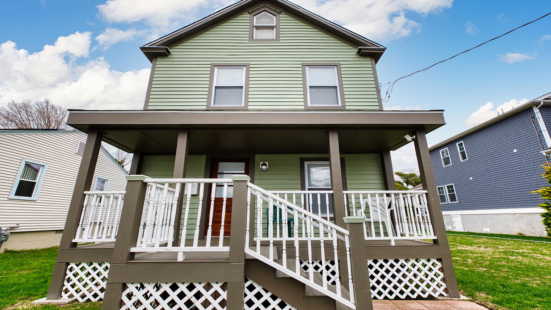 Elmira Street Retreat