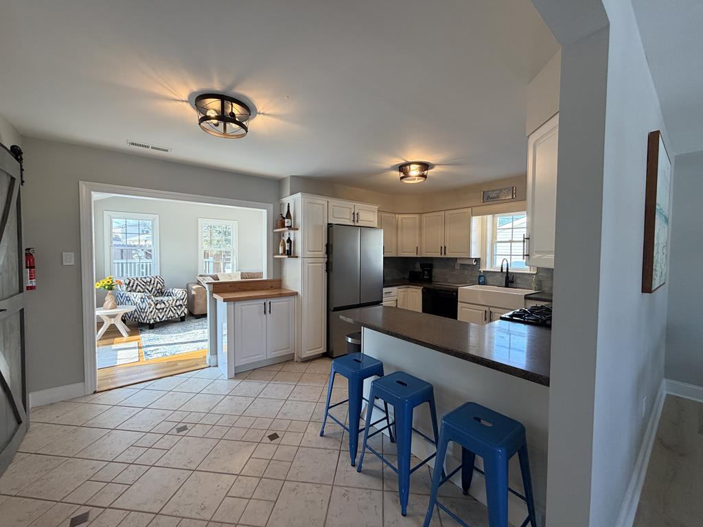 Coastal Retreat With A Pool! | Photo 5