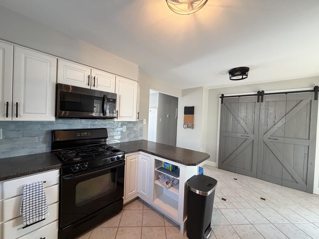 Coastal Retreat With A Pool! | Photo 6