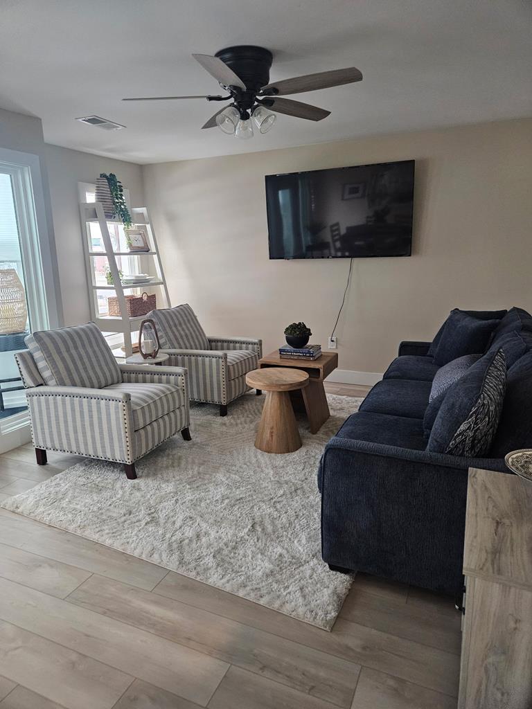 4114 Central Avenue - Picture 