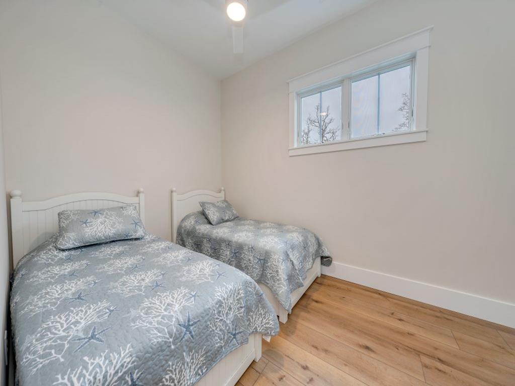 https://realtimerental.com/rrv10/RentalPhotos/1244/1244395.11.jpg