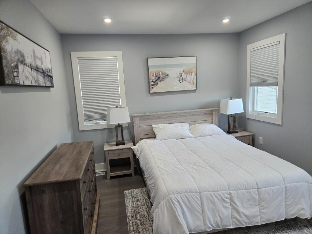 718 N. Long Beach Blvd., Surf City (Ocean Block)