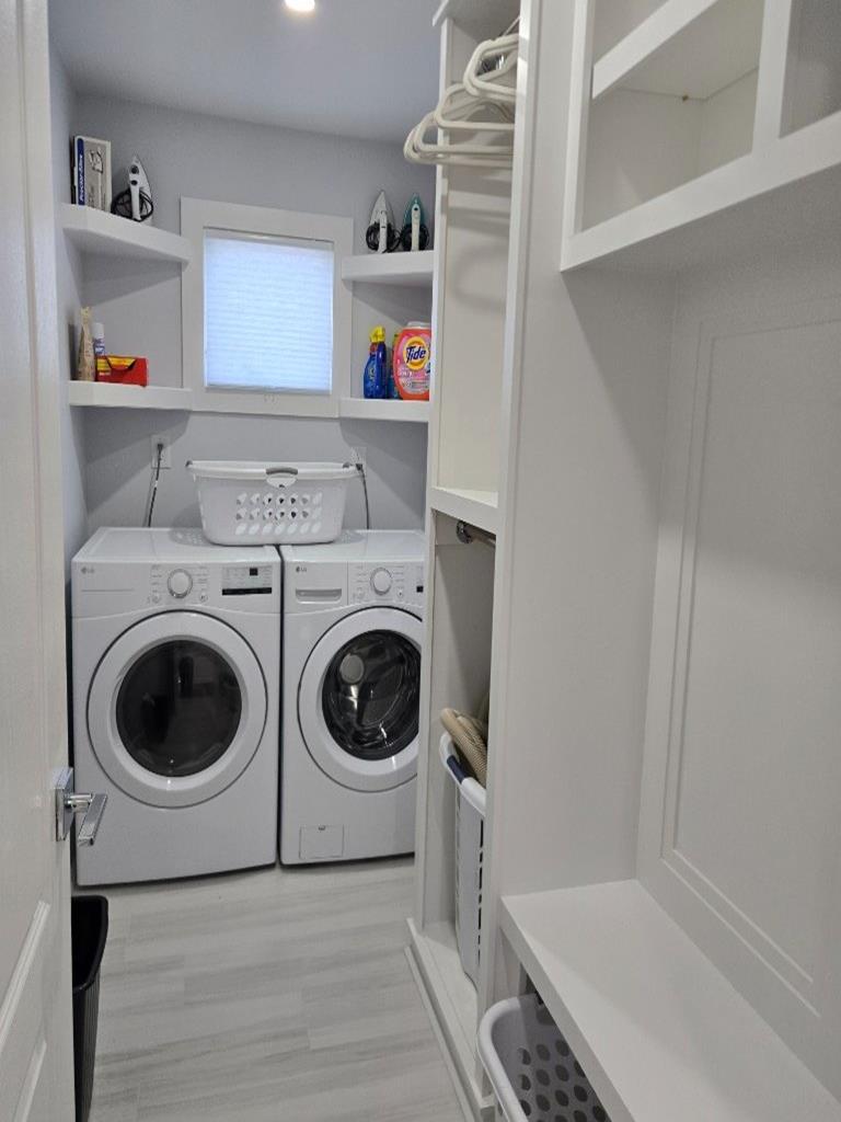 718 N. Long Beach Blvd., Surf City (Ocean Block)