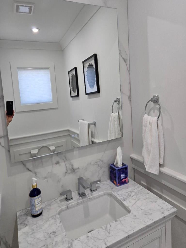 718 N. Long Beach Blvd., Surf City (Ocean Block)