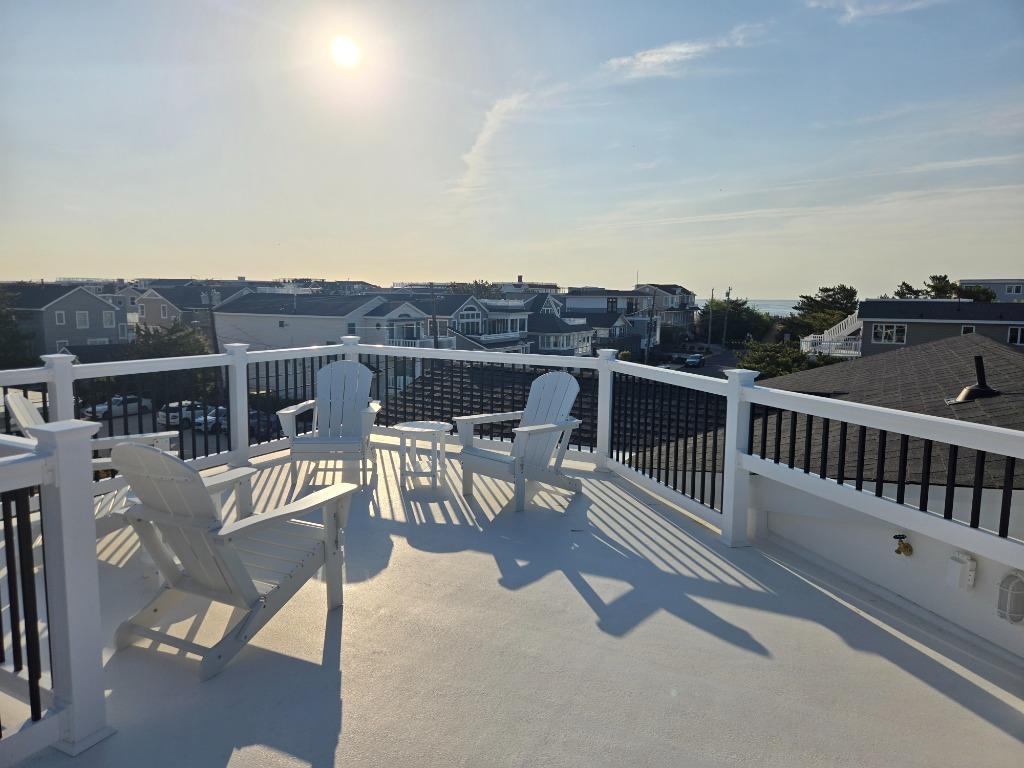 718 N. Long Beach Blvd., Surf City (Ocean Block)