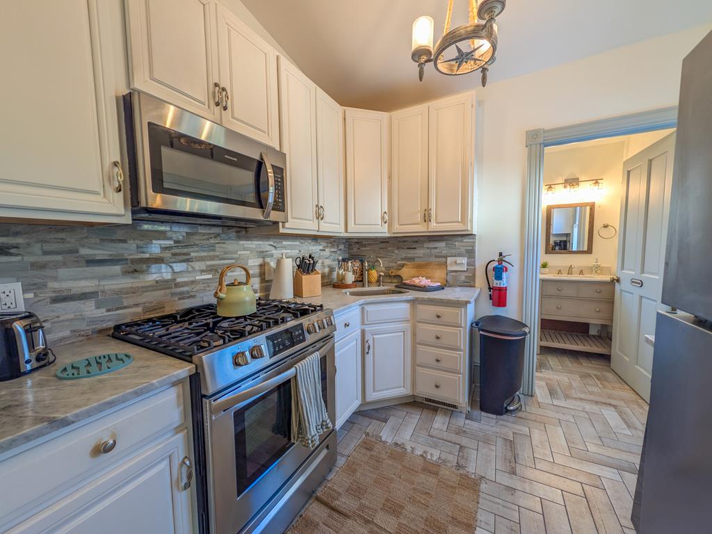 416 Broadway, West Cape May | Photo 12