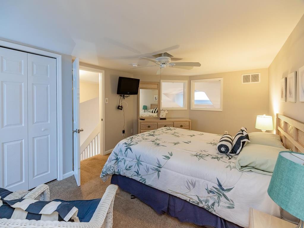 7305 Pleasure Avenue, Sea Isle City (Beach Front)