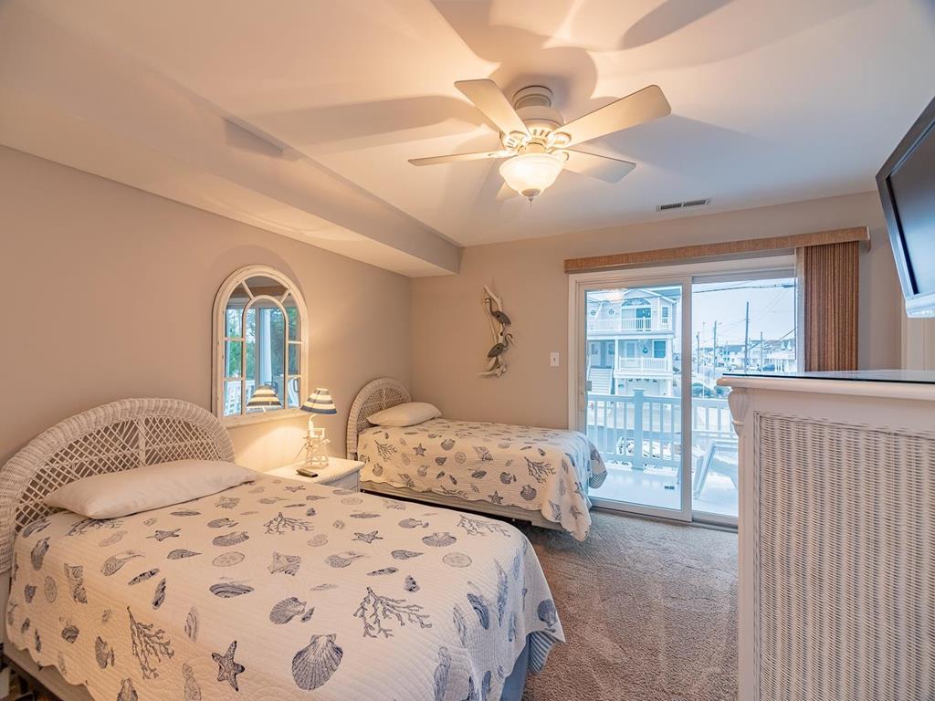 7305 Pleasure Avenue, Sea Isle City (Beach Front)