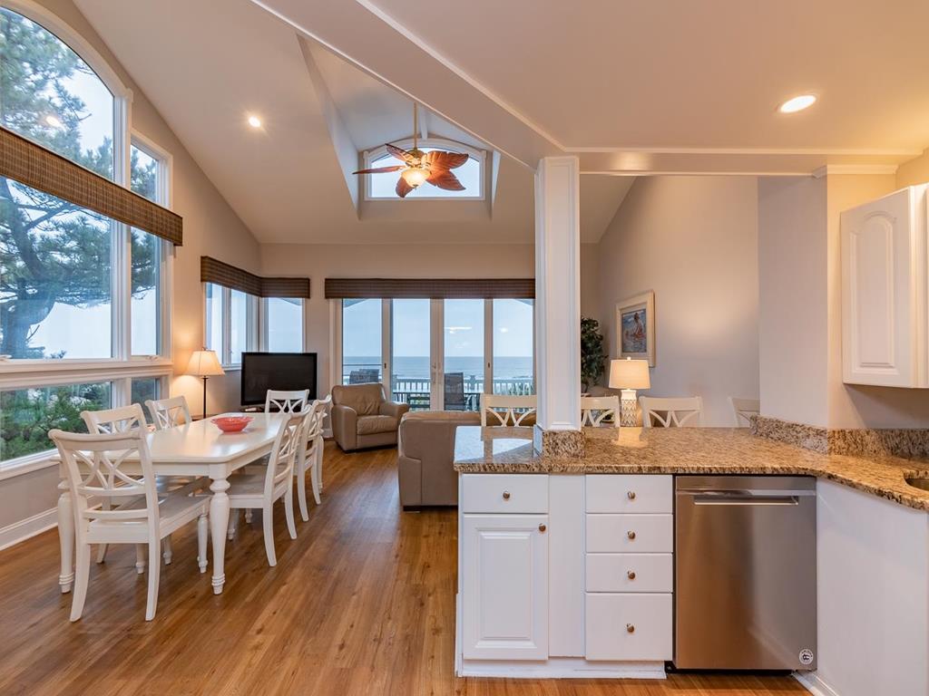 7305 Pleasure Avenue, Sea Isle City (Beach Front)