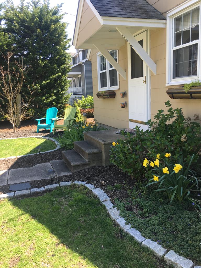 306 Princeton Avenue | Photo 4