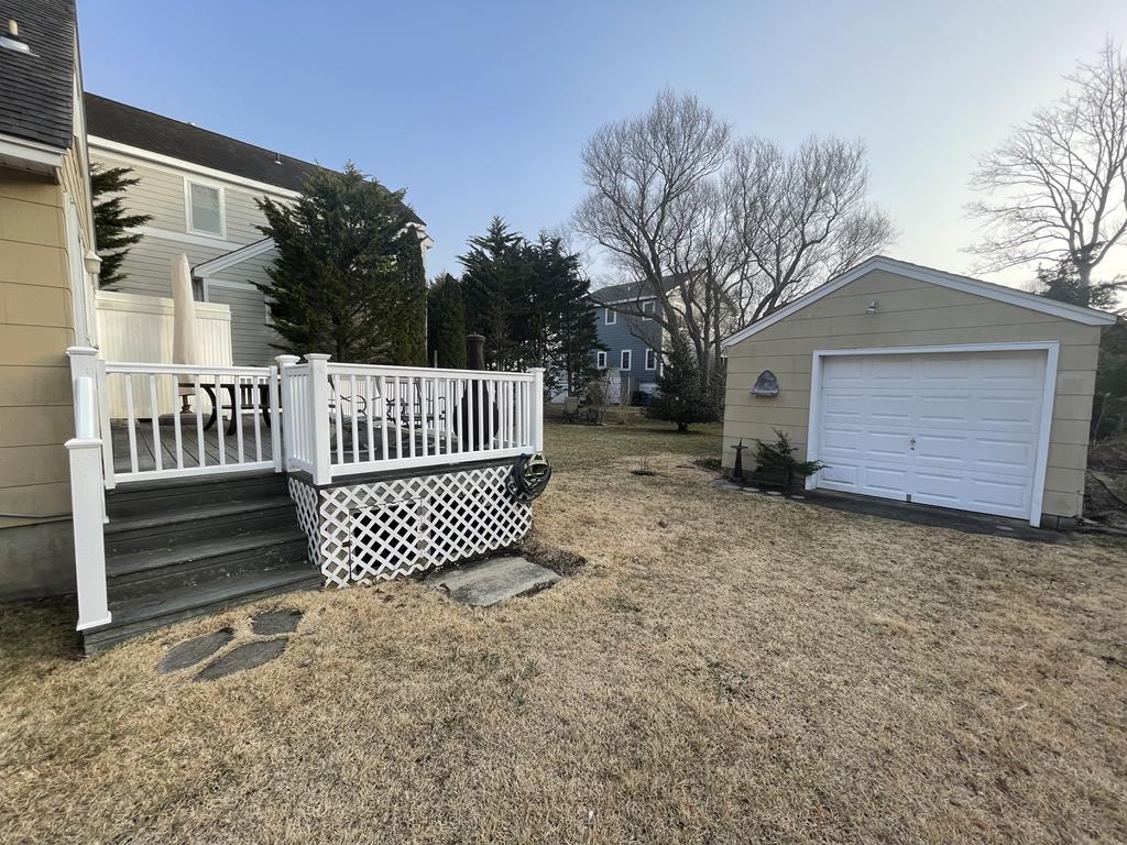 306 Princeton Avenue | Photo 29