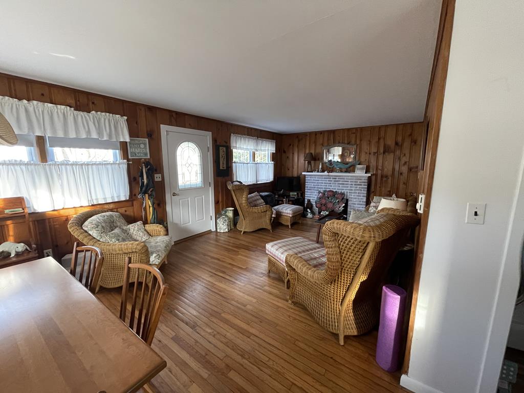 306 Princeton Avenue | Photo 11