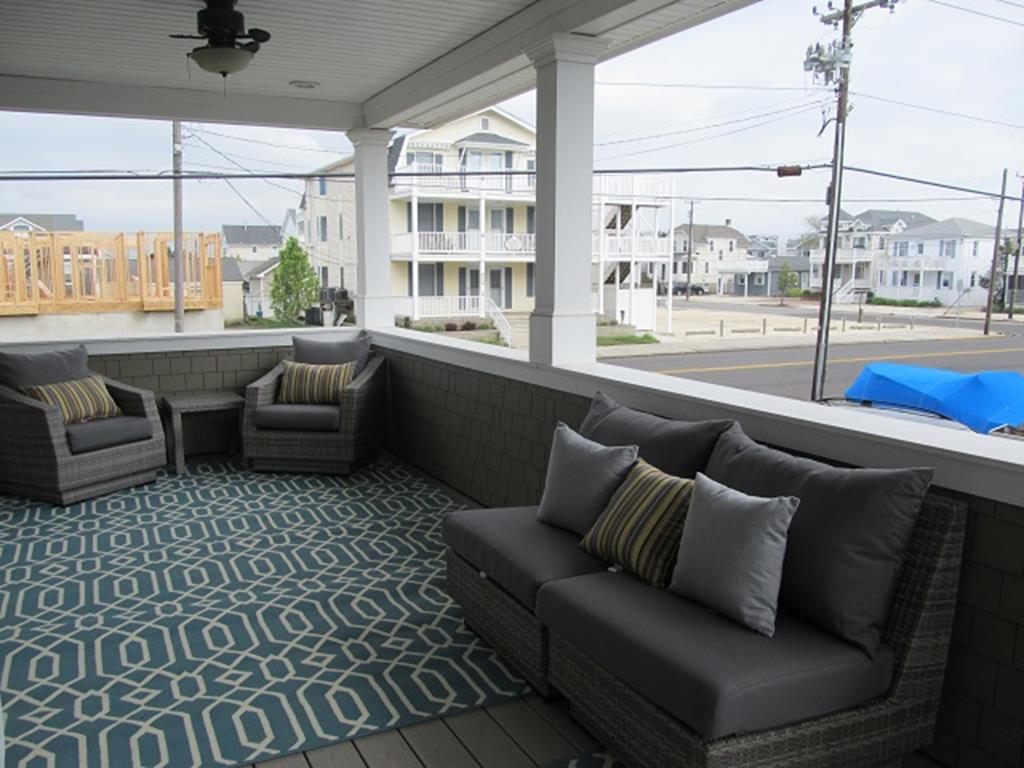 8814 Third Avenue, Stone Harbor (Mid-Island)