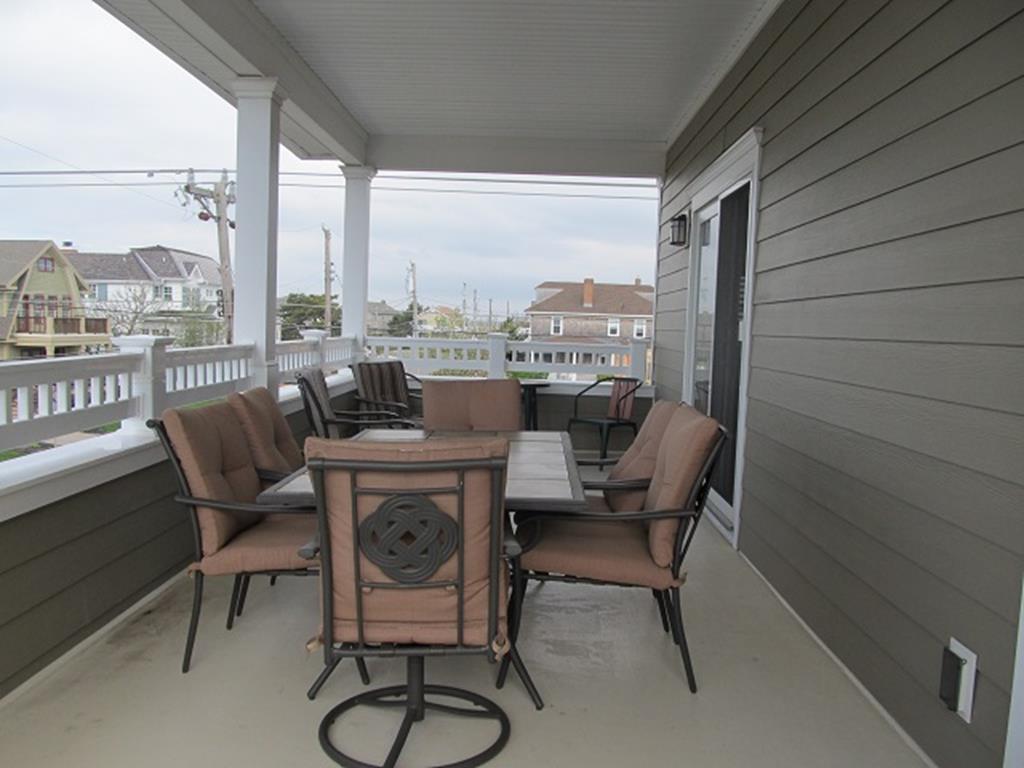 8814 Third Avenue, Stone Harbor (Mid-Island)