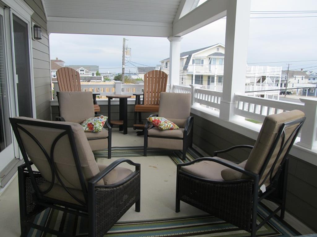8814 Third Avenue, Stone Harbor (Mid-Island)