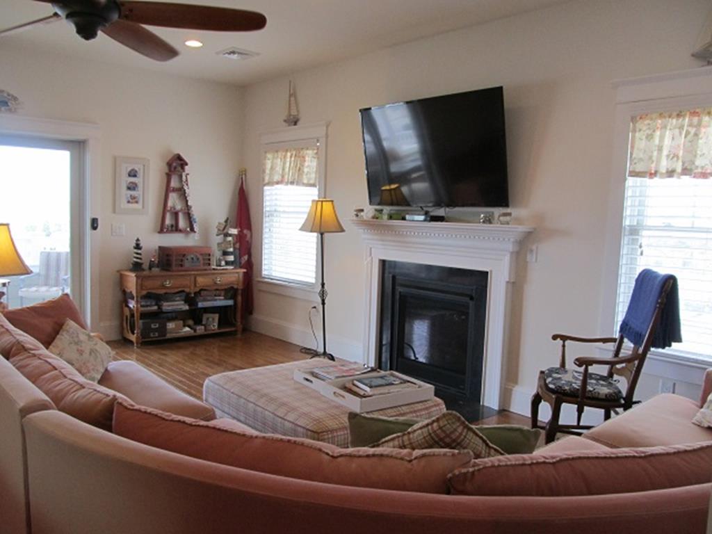 8814 Third Avenue, Stone Harbor (Mid-Island)