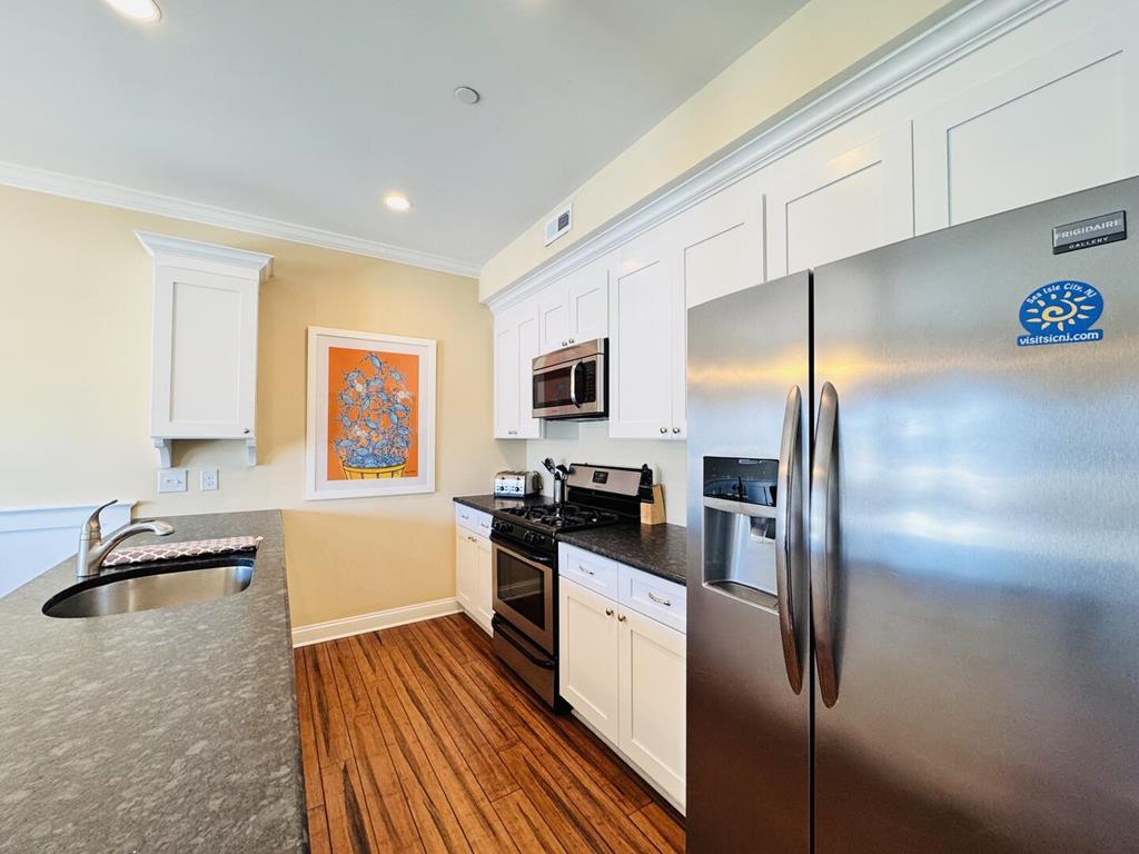 8600 Landis Avenue - Picture 