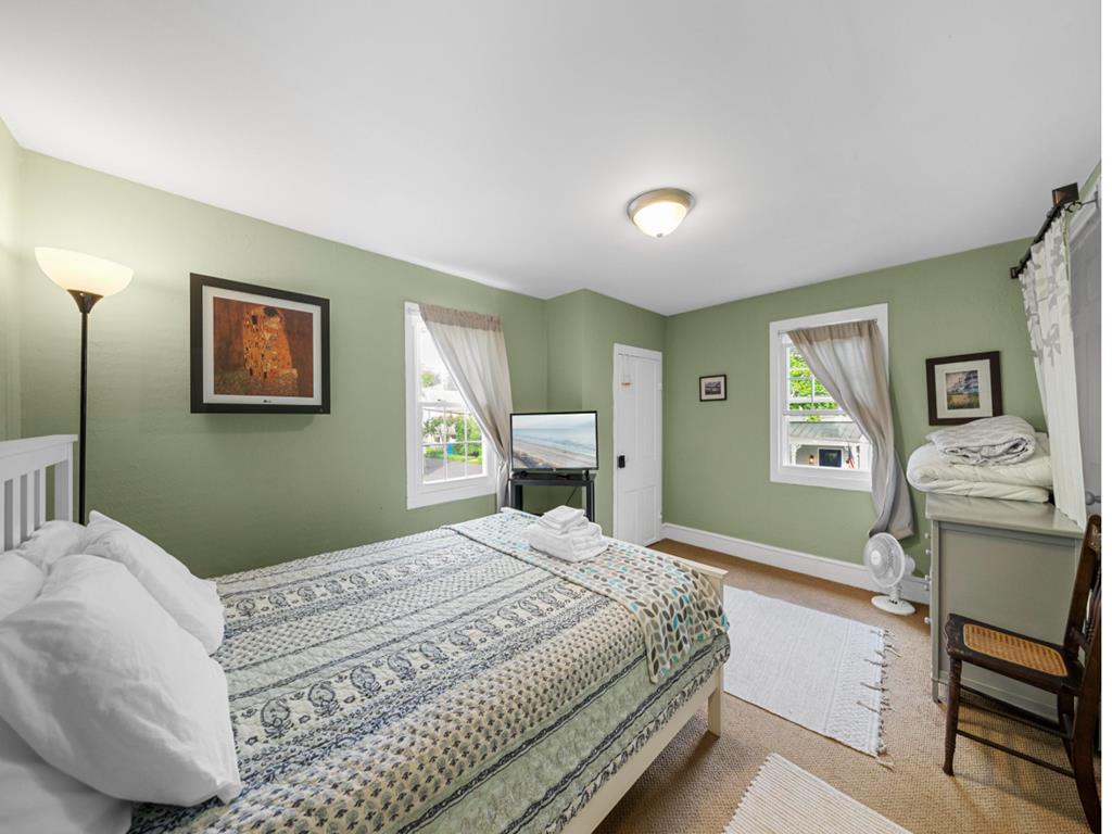 Cozy on Corgie | Photo 12