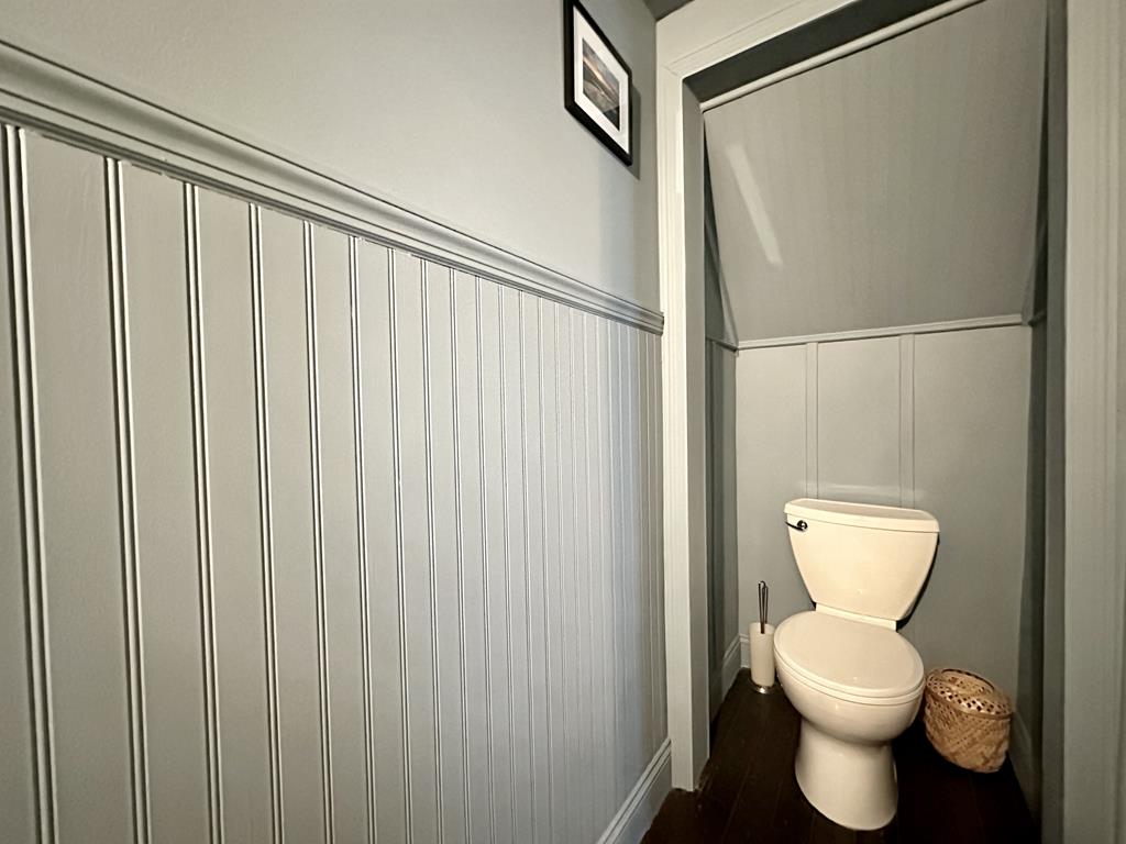 Cozy on Corgie | Photo 10