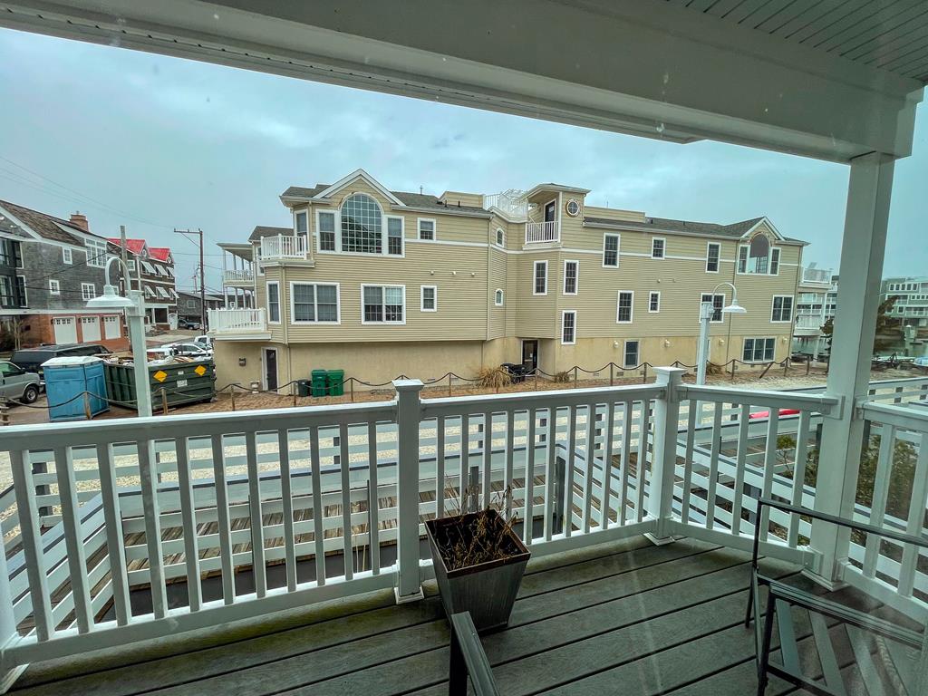 1520 Yacht Avenue Unit 102 | Photo 6